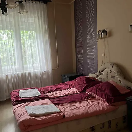Var-lak Vendeghaz 3* Szendro