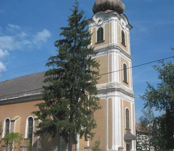 Var-lak Vendeghaz Гостевой дом Szendro
